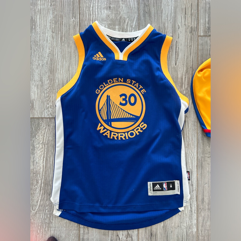 Stephen Curry Jersey, small, barely worn great condition